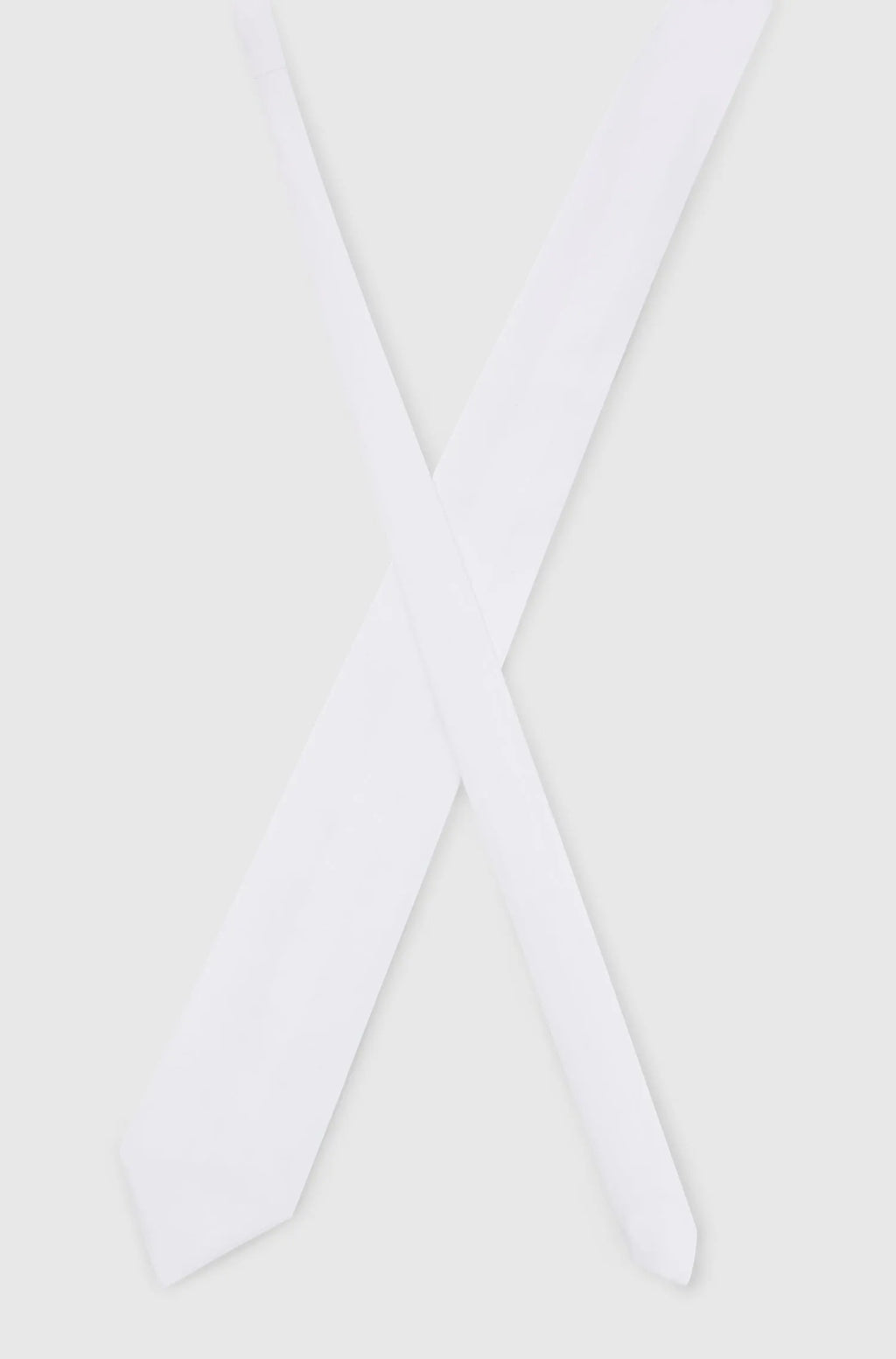 Classic Show Tie on Alexander Schill Shop, an official BOSS Equestrian Partner