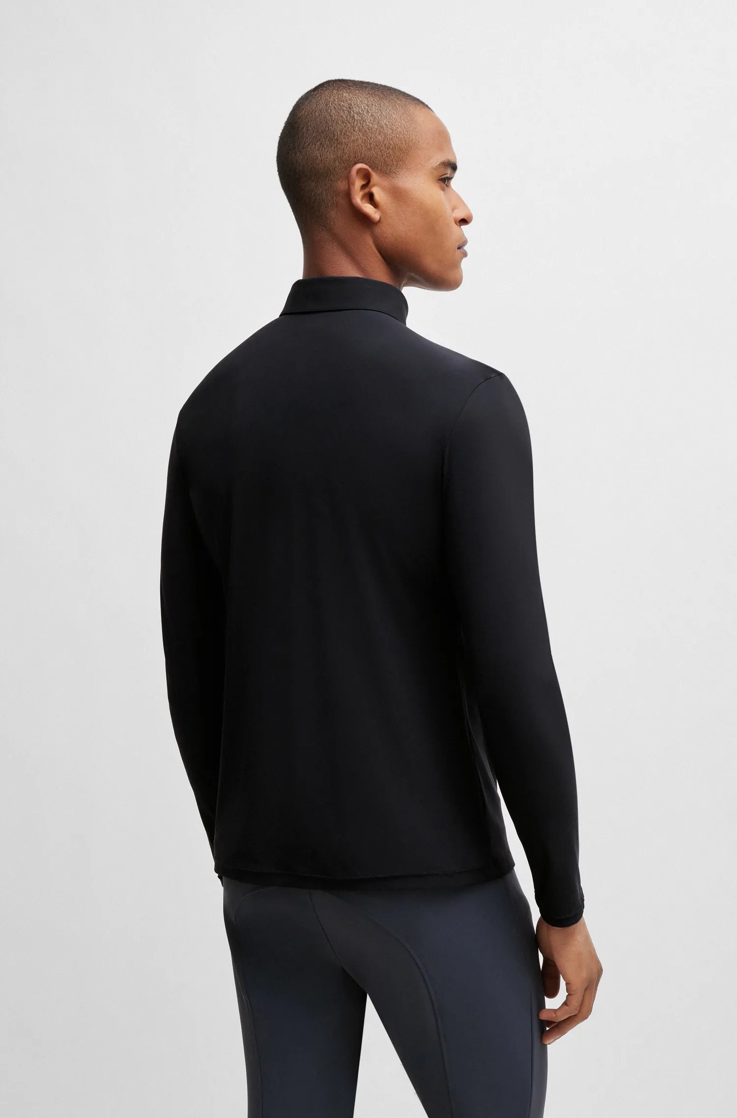 Elton Training Shirt on Alexander Schill Shop, an official BOSS Equestrian Partner