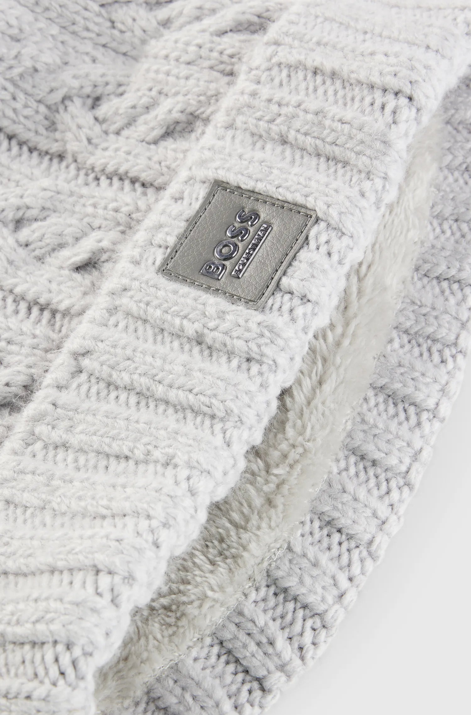 Beanie Bobble on Alexander Schill Shop, an official BOSS Equestrian Partner