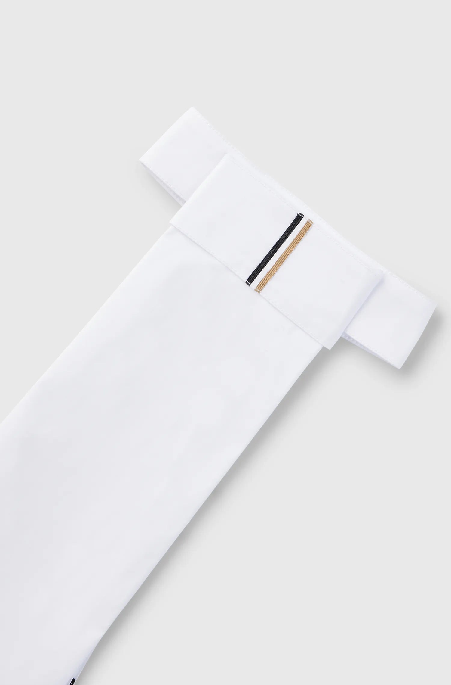 Plastron Signature White on Alexander Schill Shop, an official BOSS Equestrian Partner